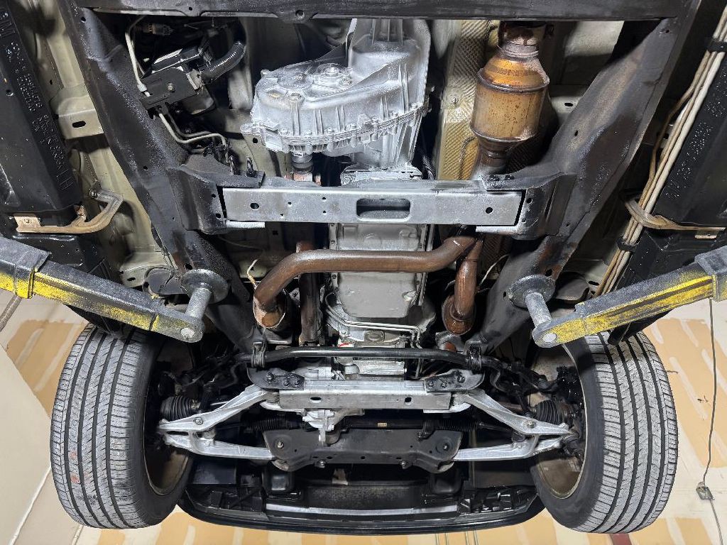 2011 Cadillac Escalade Image 54