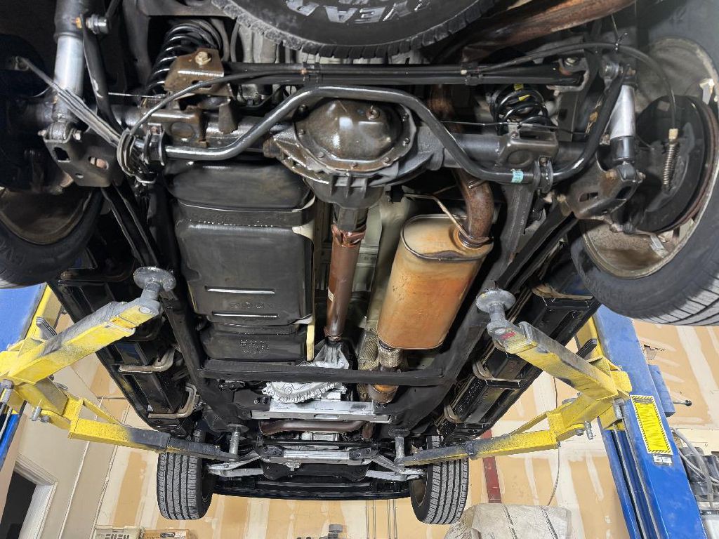 2011 Cadillac Escalade Image 56