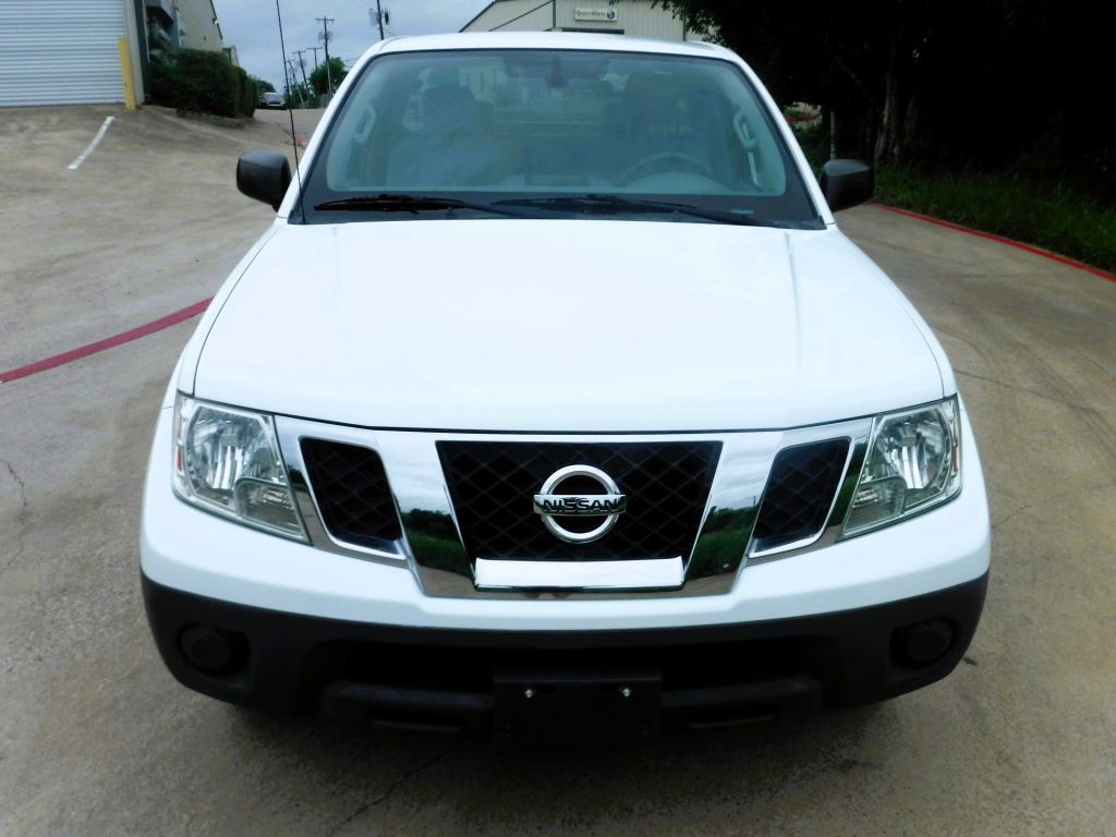 2016 Nissan Frontier Image 16