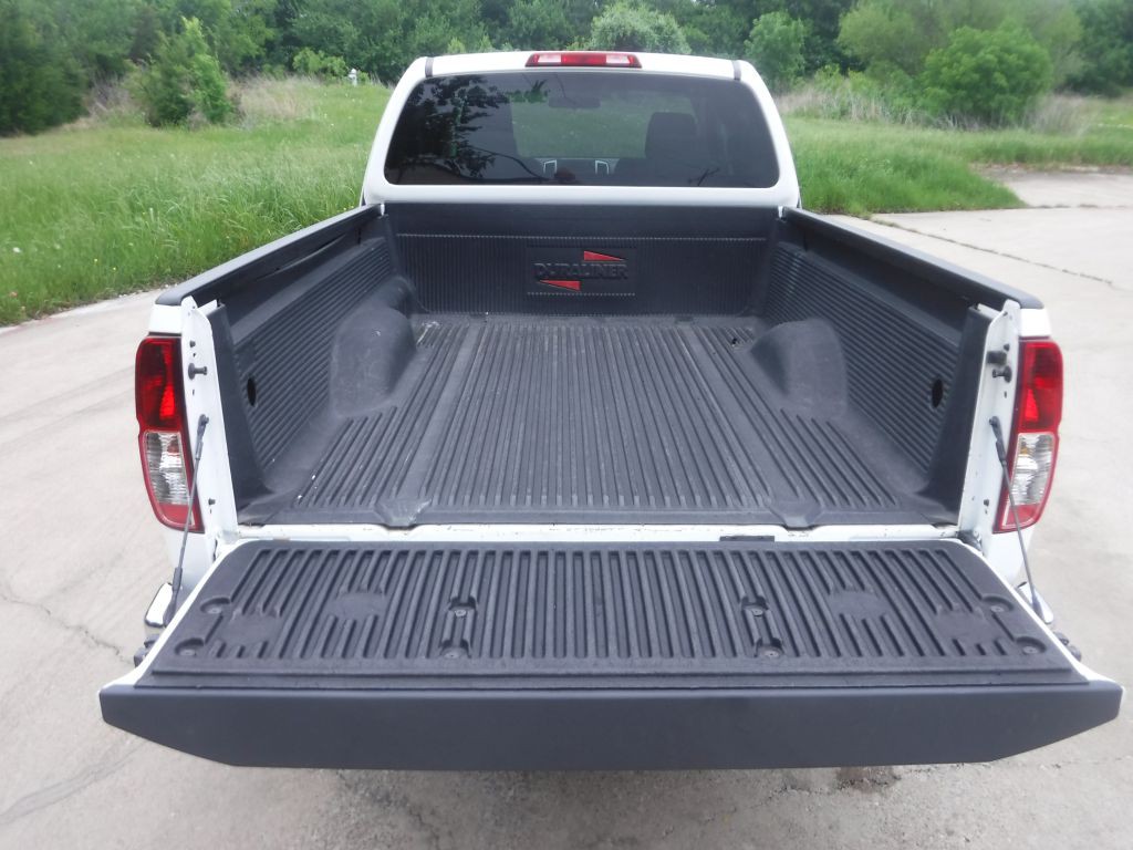 2016 Nissan Frontier Image 20