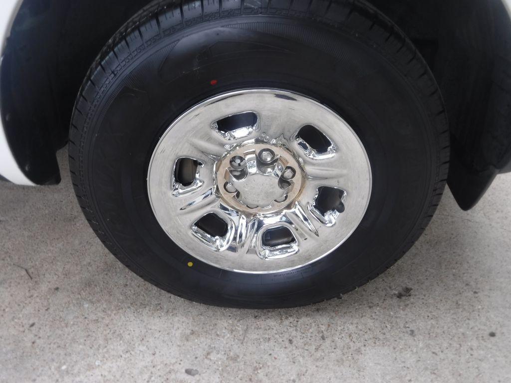 2016 Nissan Frontier Image 21