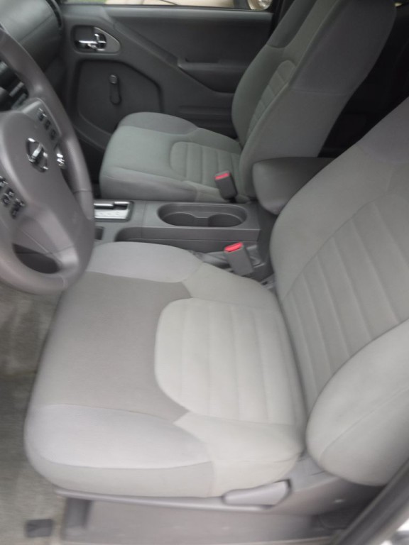 2016 Nissan Frontier Image 27