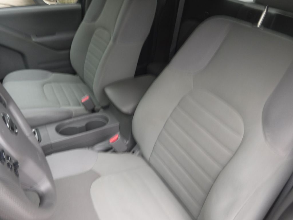 2016 Nissan Frontier Image 29