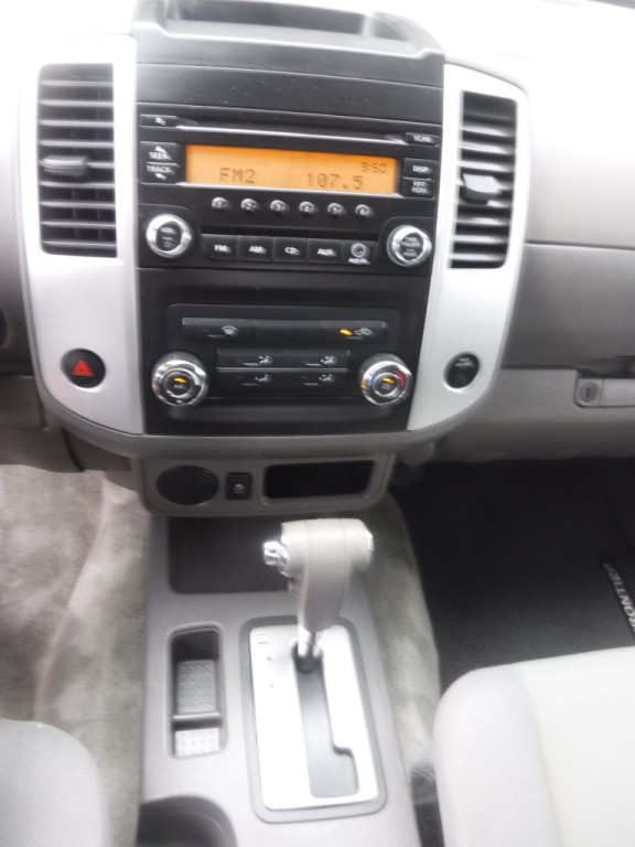 2016 Nissan Frontier Image 37