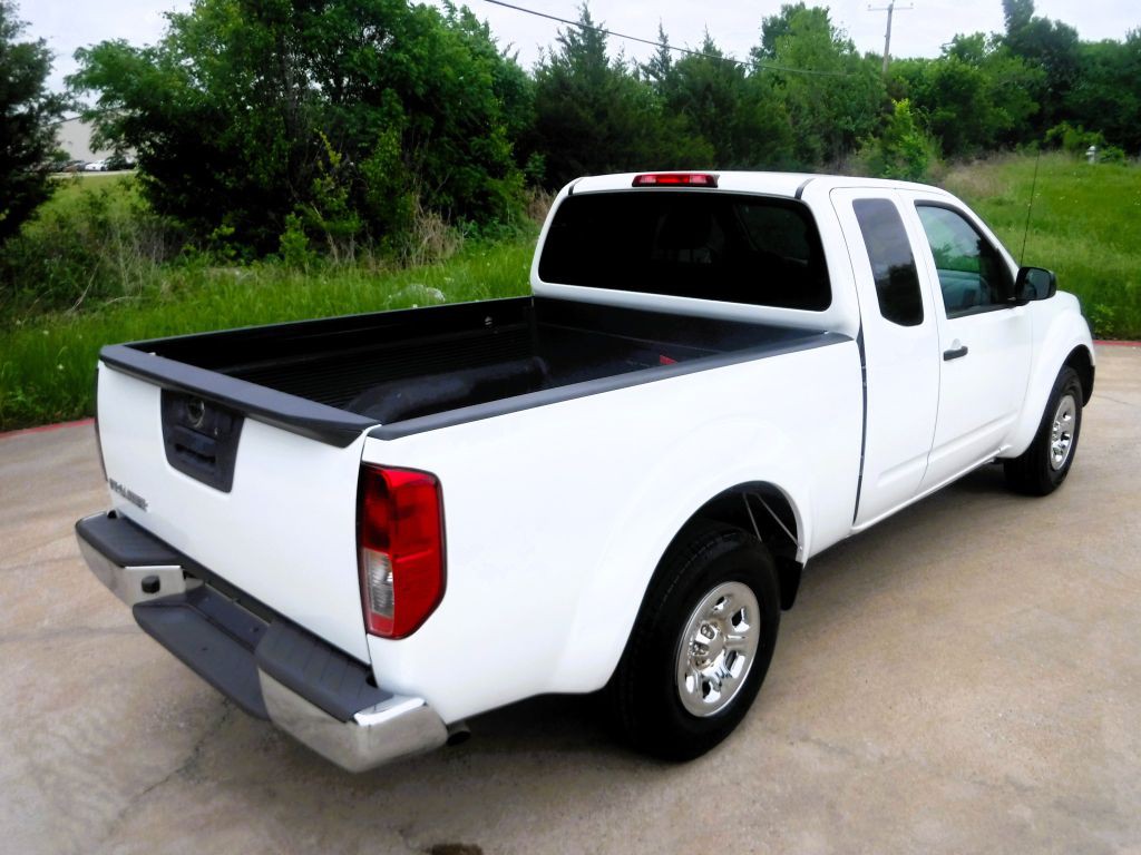 2016 Nissan Frontier Image 7