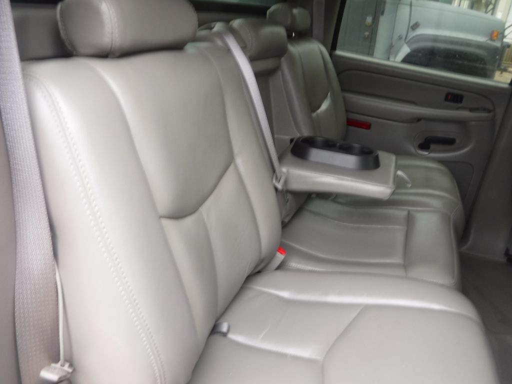 2006 Chevrolet Avalanche Image 9