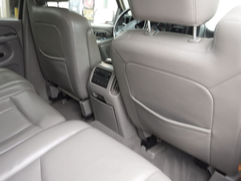 2006 Chevrolet Avalanche Image 10