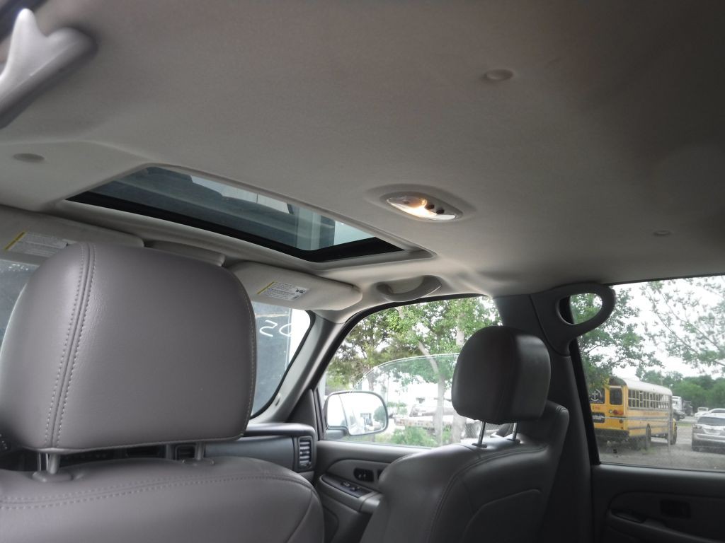 2006 Chevrolet Avalanche Image 18