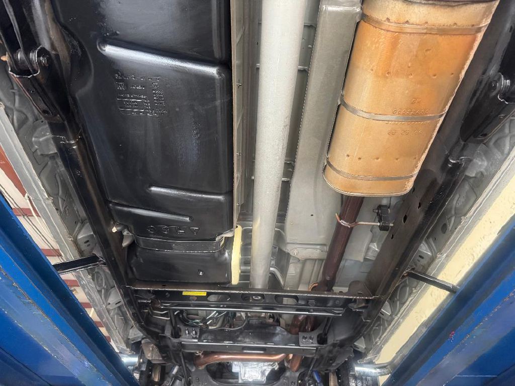 2006 Chevrolet Avalanche Image 24