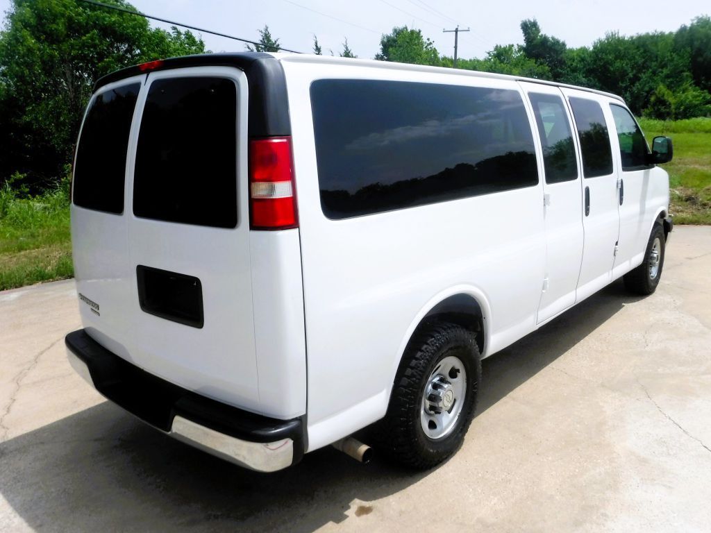 2014 Chevrolet Express Image 7