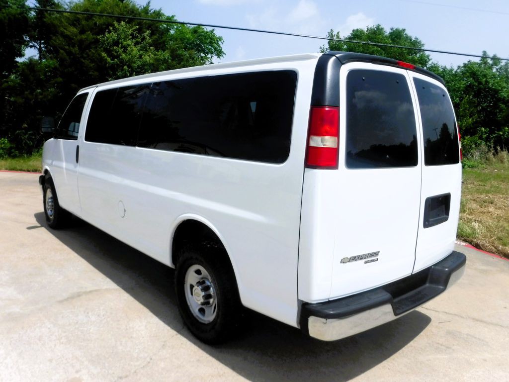 2014 Chevrolet Express Image 13