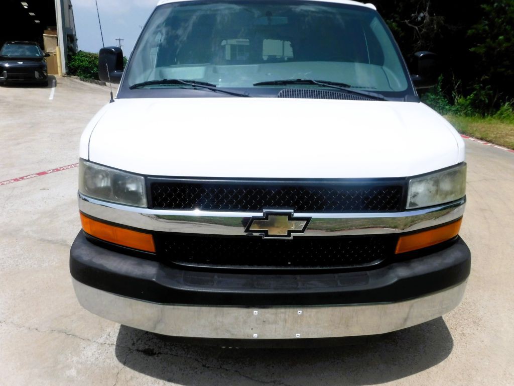 2014 Chevrolet Express Image 15