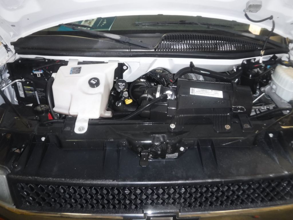2014 Chevrolet Express Image 22