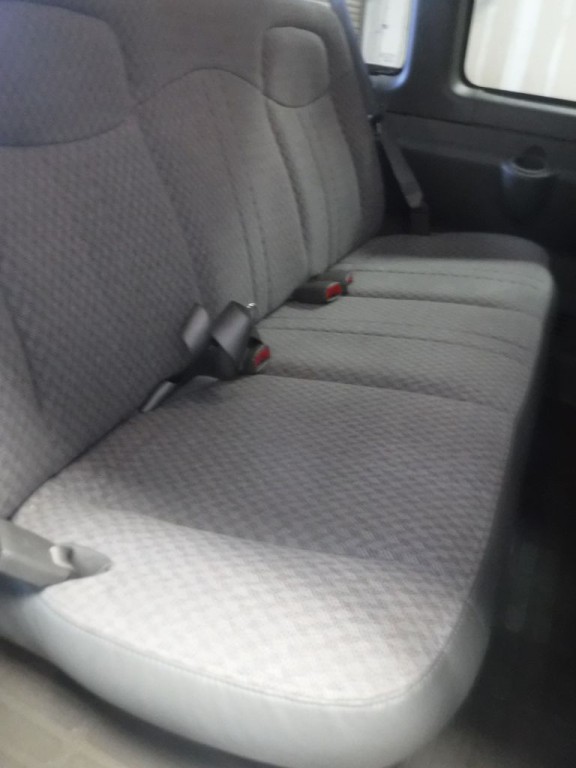 2014 Chevrolet Express Image 31