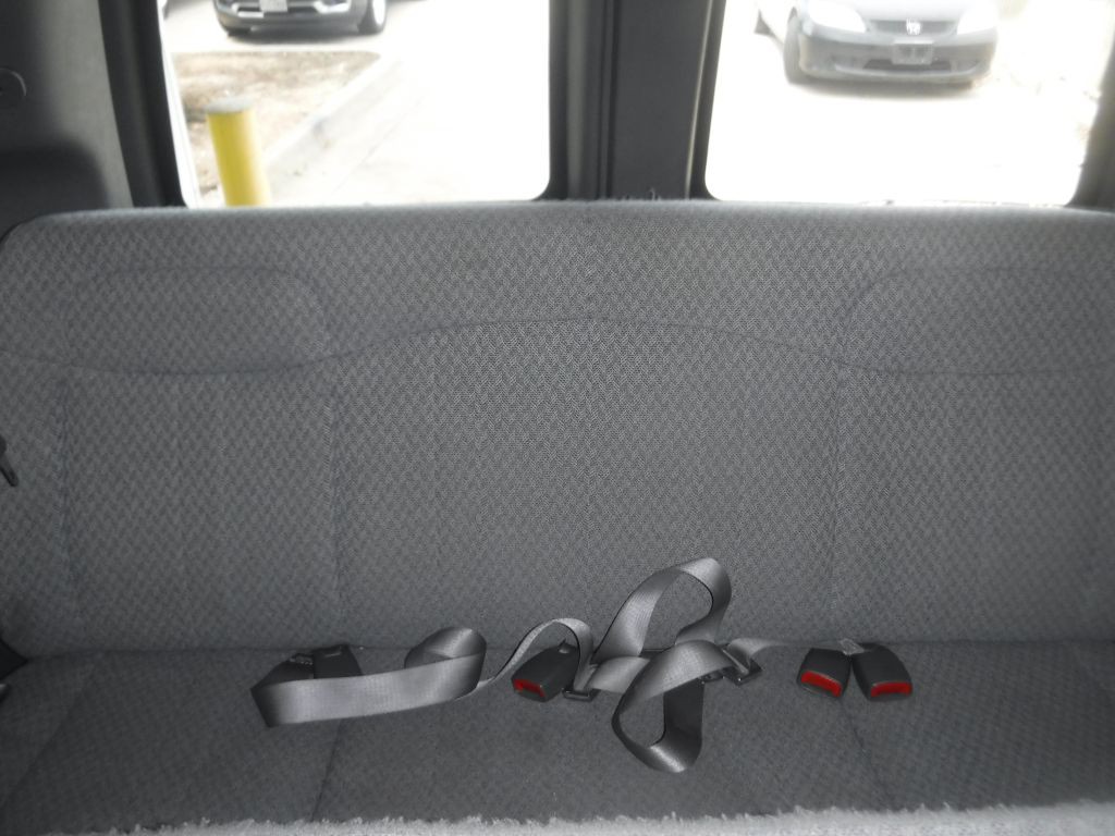 2014 Chevrolet Express Image 33