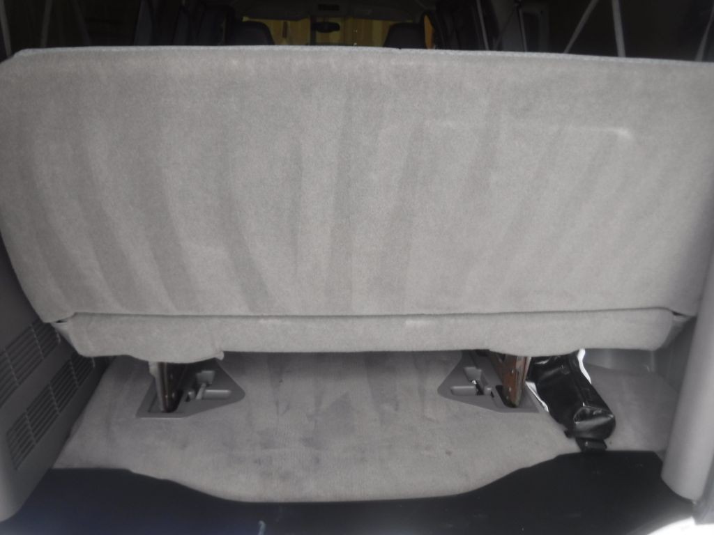 2014 Chevrolet Express Image 34