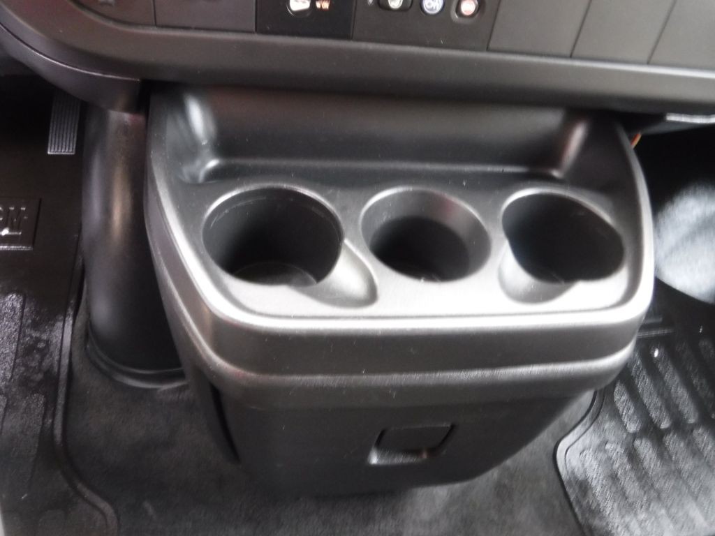 2014 Chevrolet Express Image 36