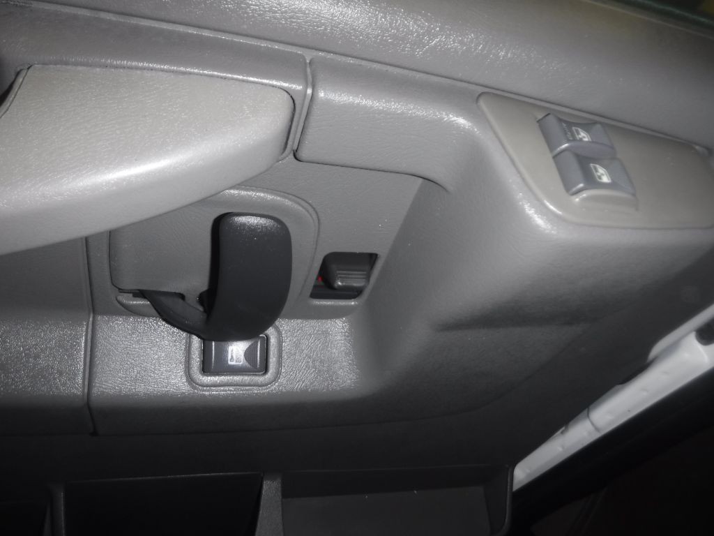 2014 Chevrolet Express Image 38