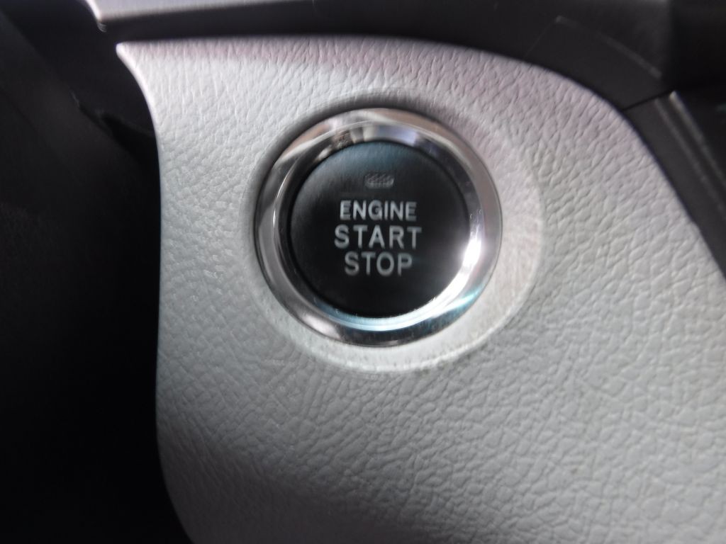 2017 Toyota Sienna Image 39