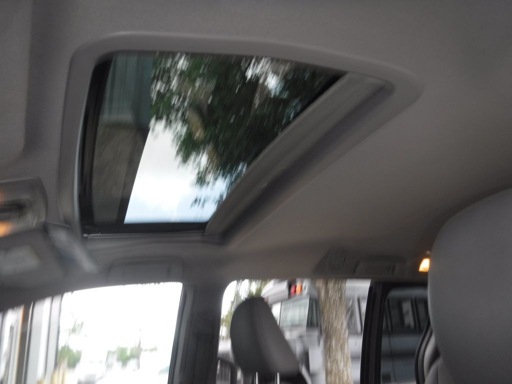 2017 Toyota Sienna Image 42