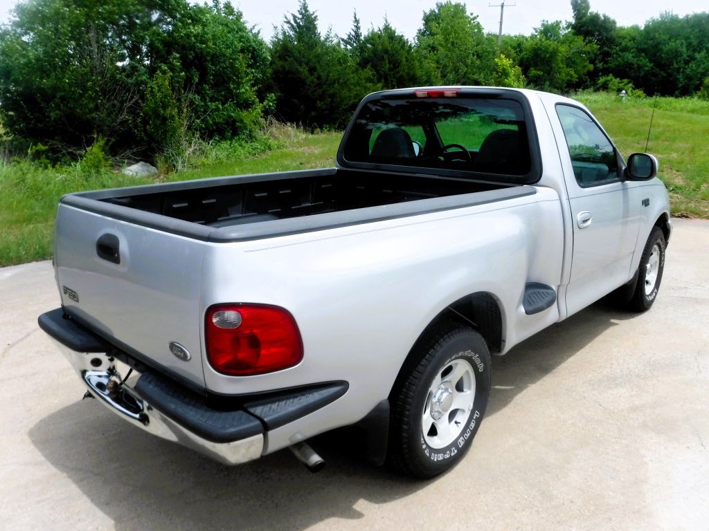 2002 Ford F-150 Image 6