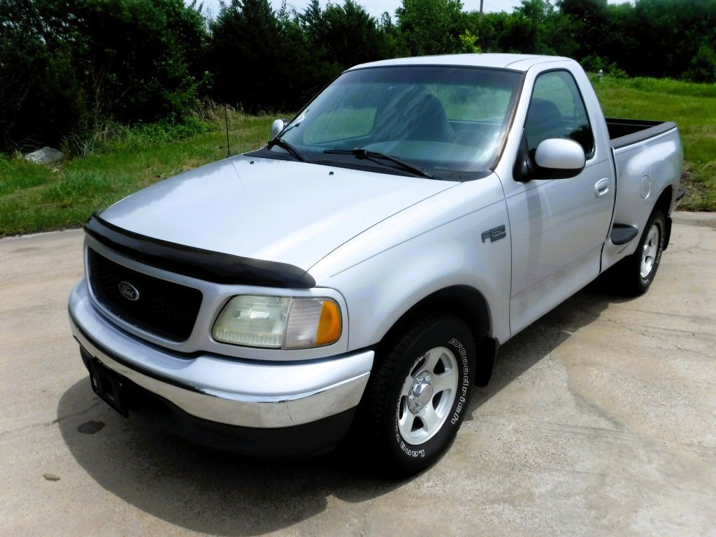 2002 Ford F-150 Image 8
