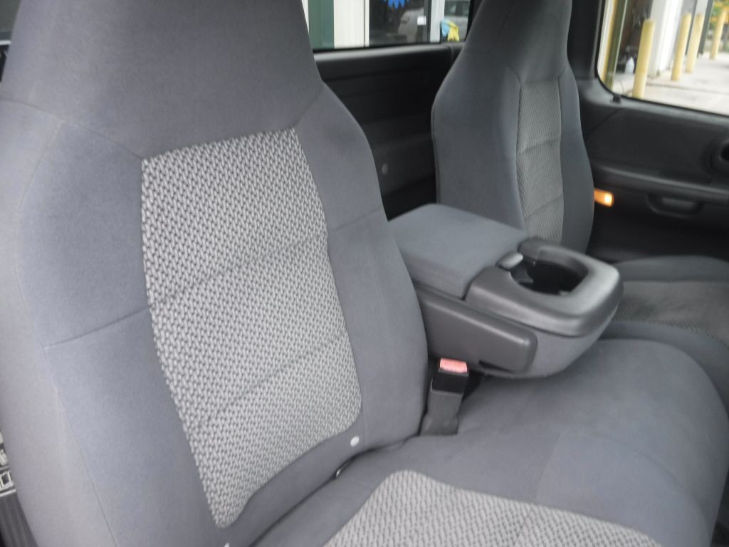 2002 Ford F-150 Image 30
