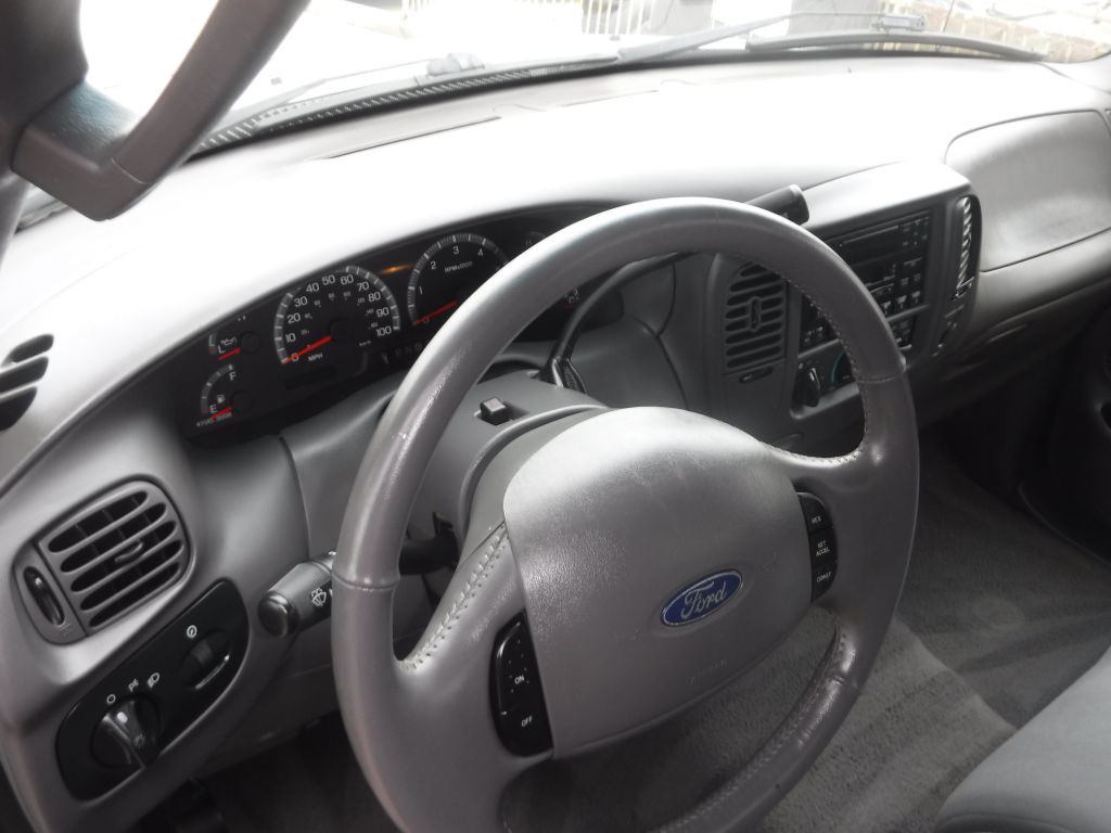 2002 Ford F-150 Image 31