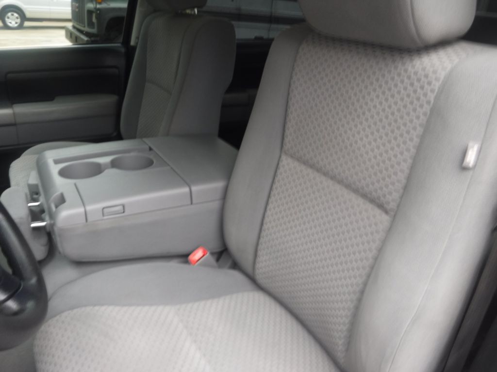 2011 Toyota Tundra Image 30