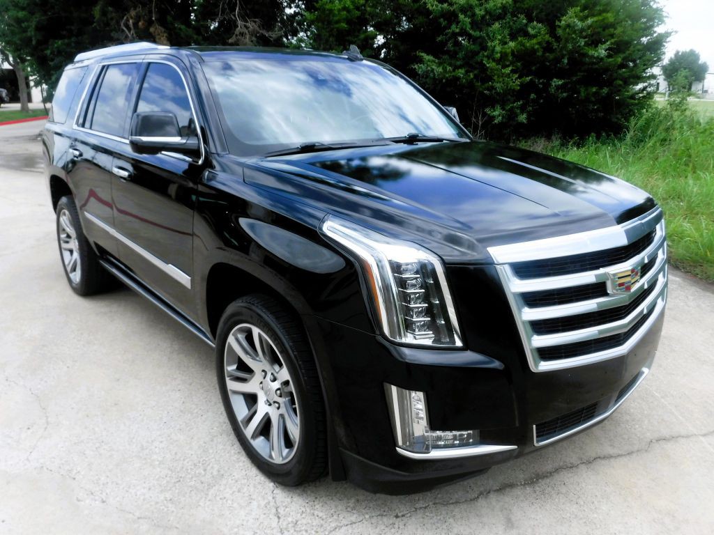 2015 Cadillac Escalade Image 2