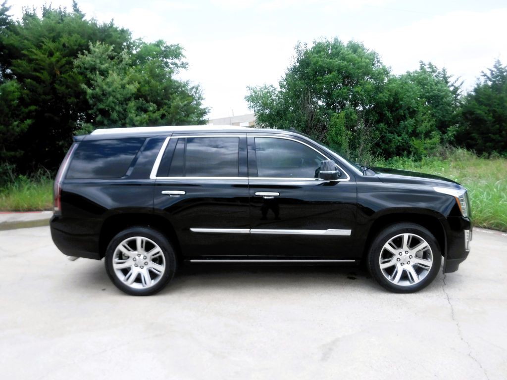 2015 Cadillac Escalade Image 4