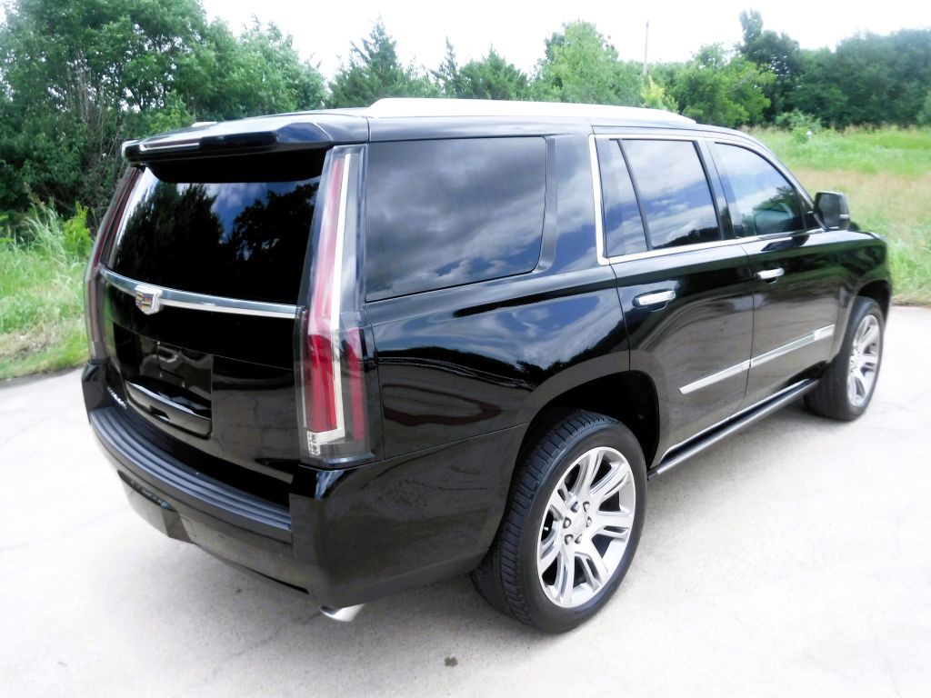 2015 Cadillac Escalade Image 6