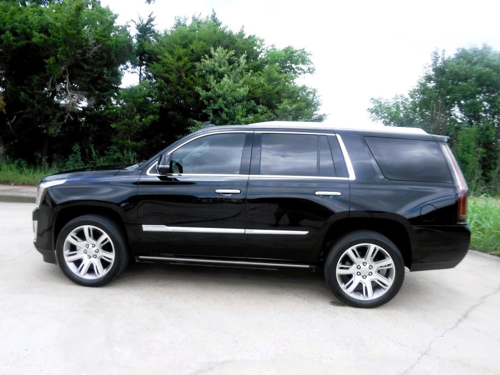 2015 Cadillac Escalade Image 10