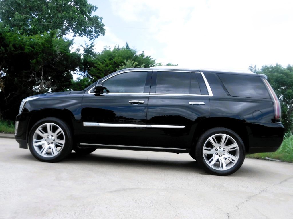 2015 Cadillac Escalade Image 11