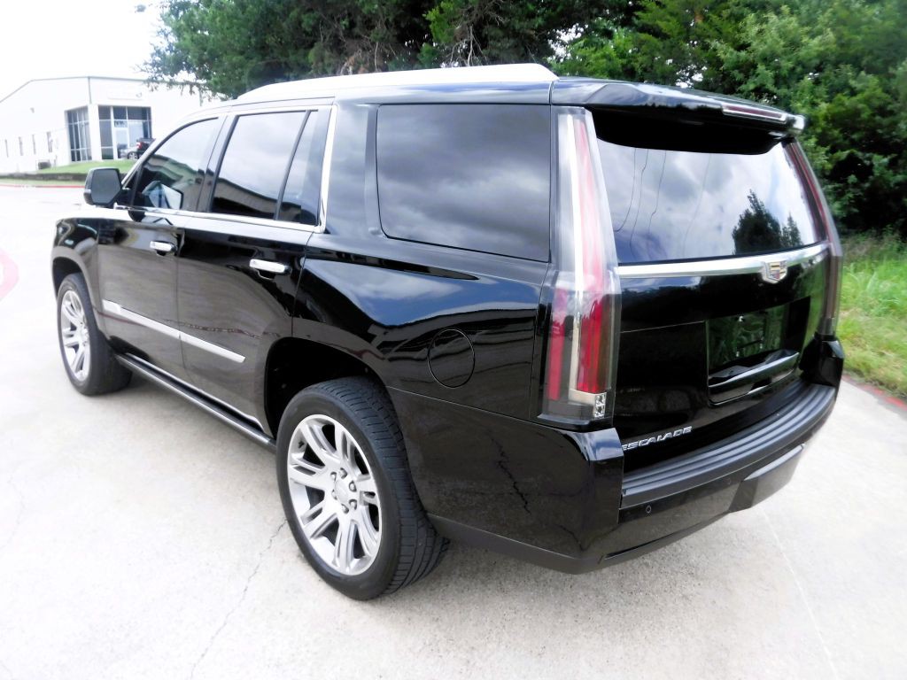 2015 Cadillac Escalade Image 12