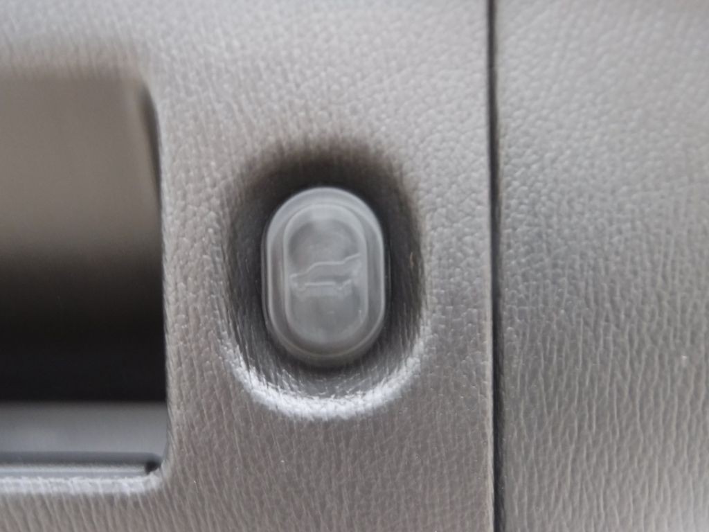 2015 Cadillac Escalade Image 34