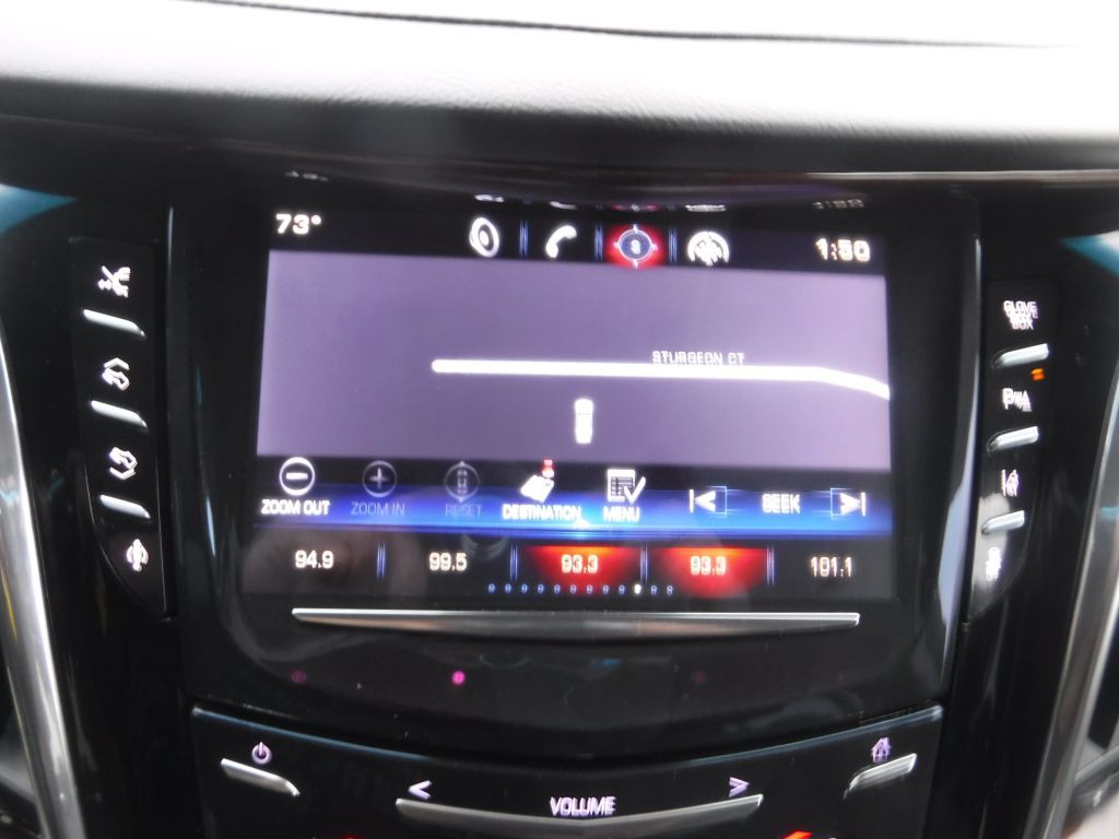 2015 Cadillac Escalade Image 39