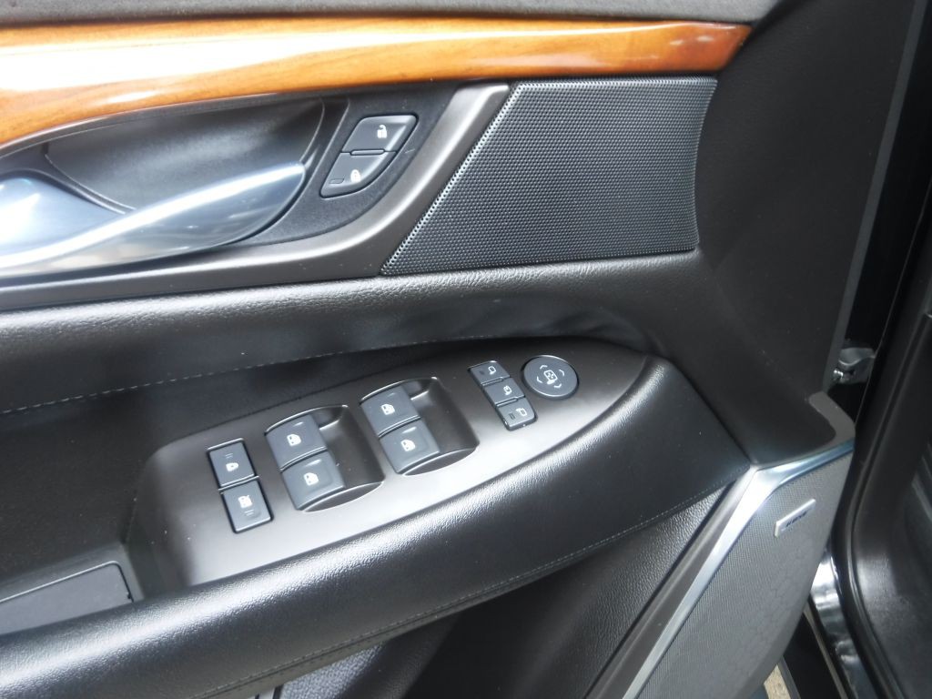 2015 Cadillac Escalade Image 49