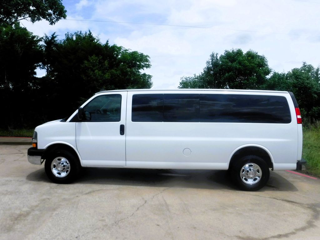 2020 Chevrolet Express Image 11