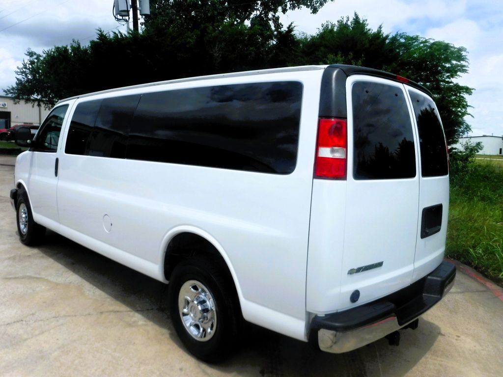 2020 Chevrolet Express Image 13