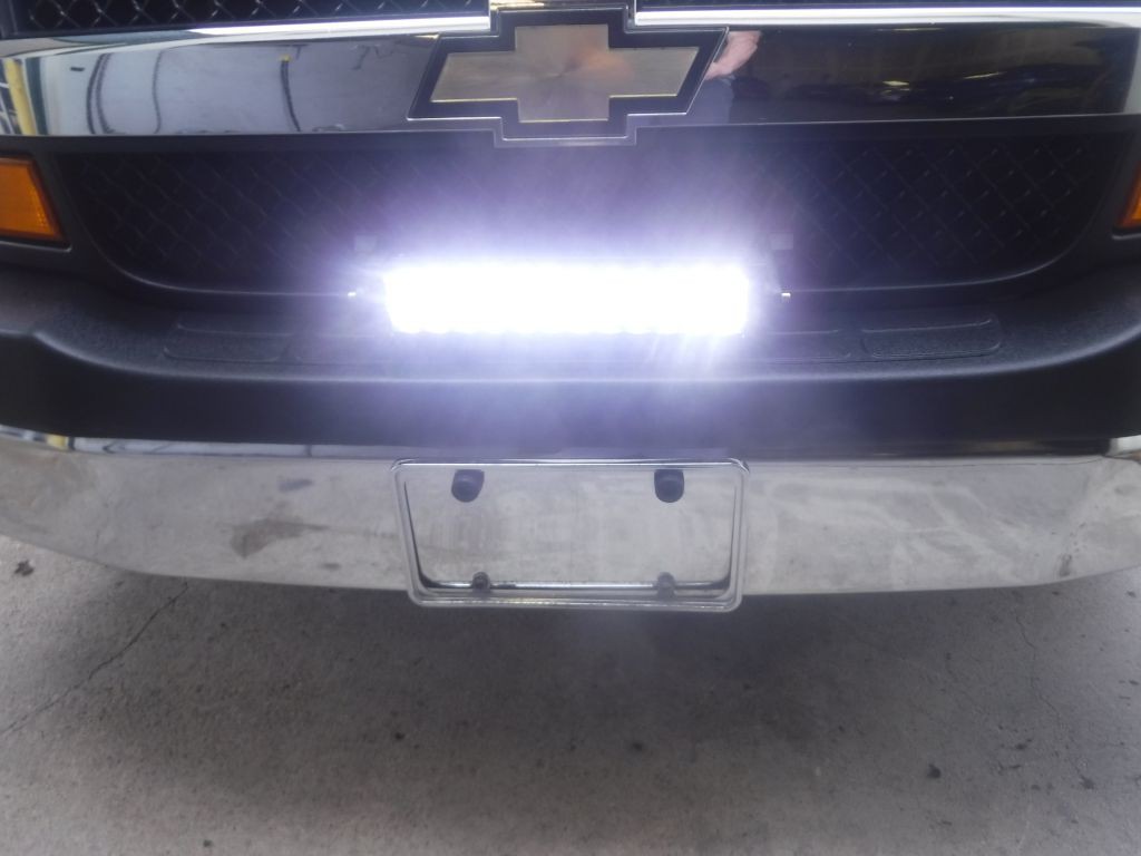 2020 Chevrolet Express Image 22