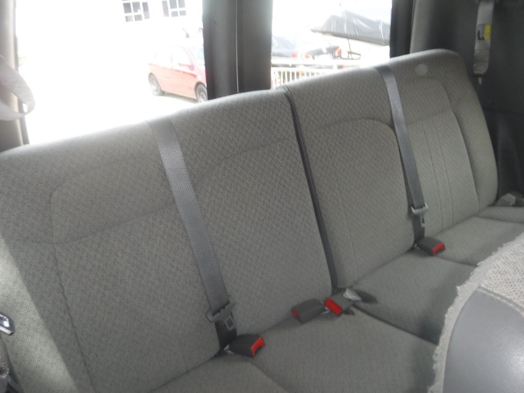 2020 Chevrolet Express Image 42