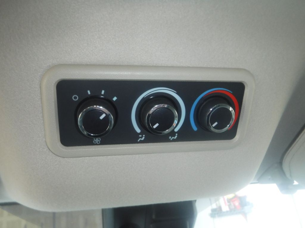 2020 Chevrolet Express Image 51