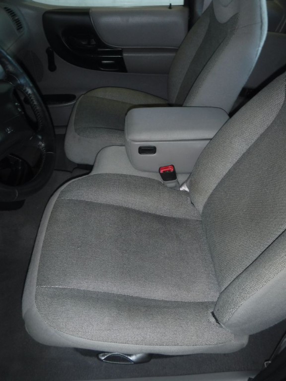 2000 Ford Ranger Image 29