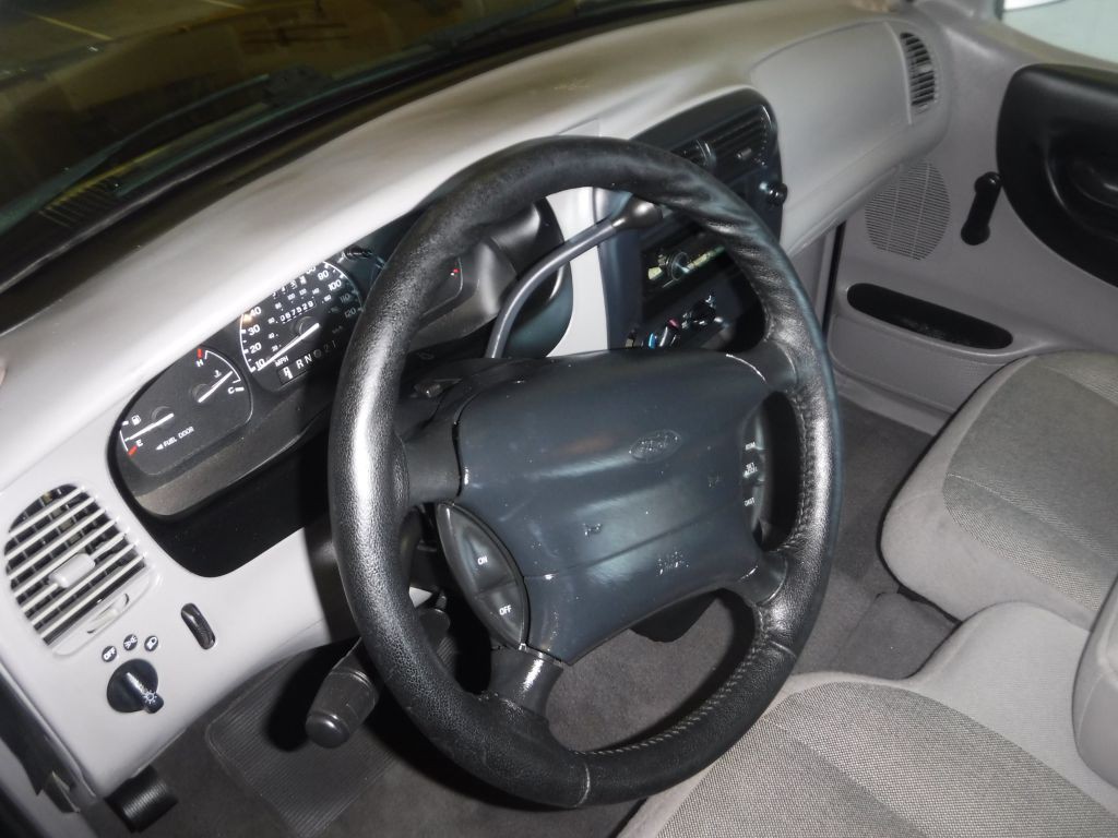 2000 Ford Ranger Image 32
