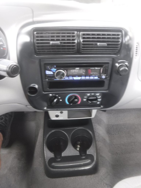 2000 Ford Ranger Image 38
