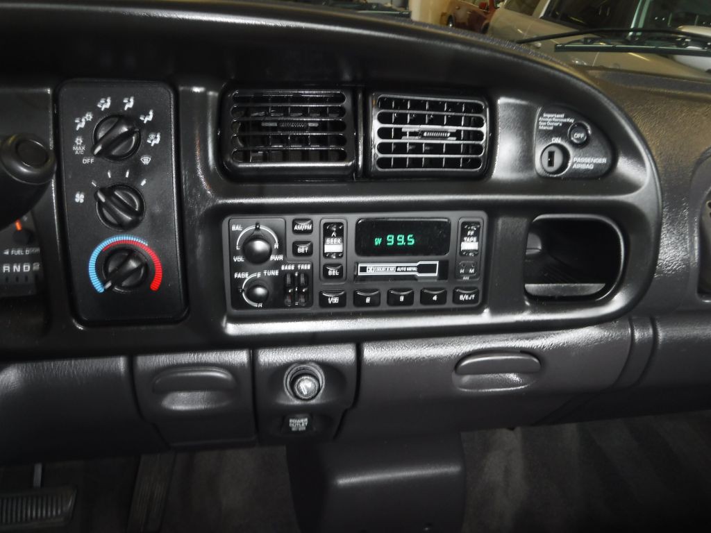 2001 Dodge Ram 1500 Image 36