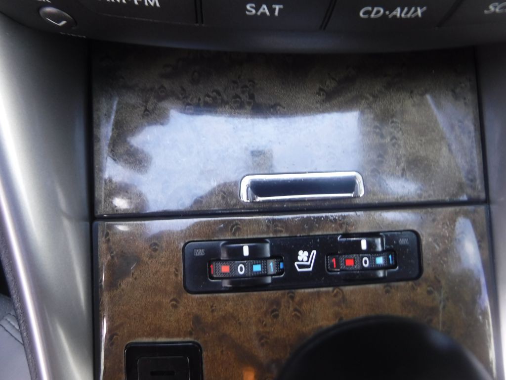 2011 Lexus IS Image 35