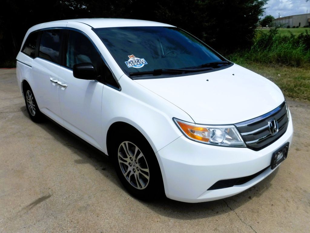2013 Honda Odyssey Image 2