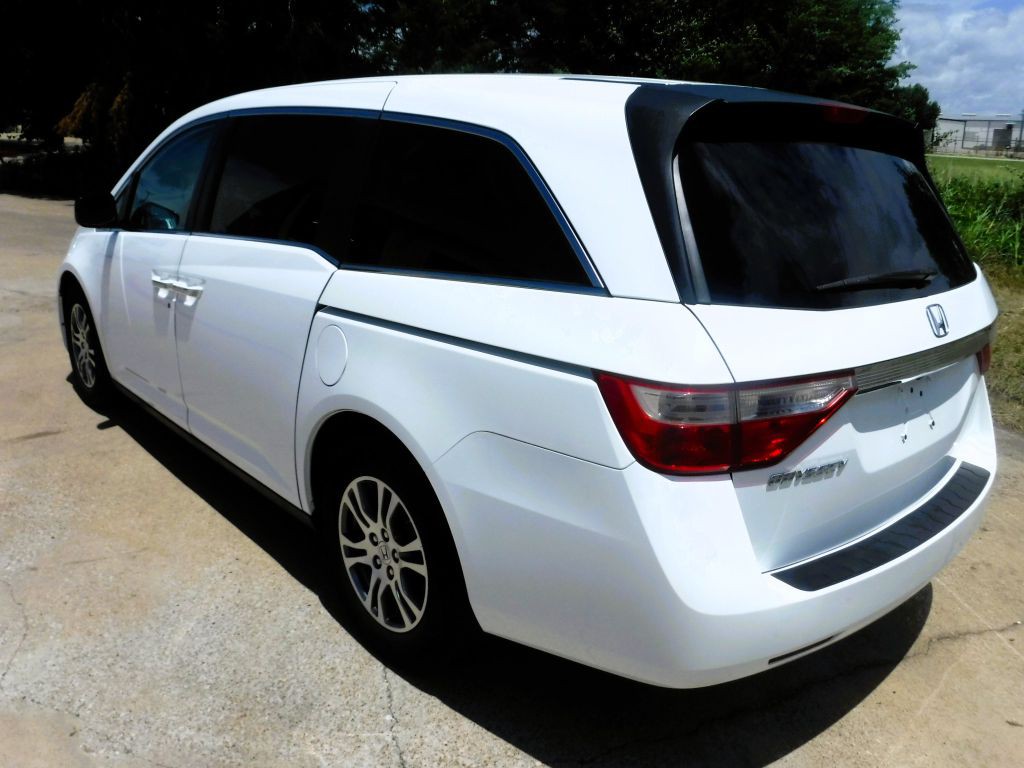 2013 Honda Odyssey Image 12